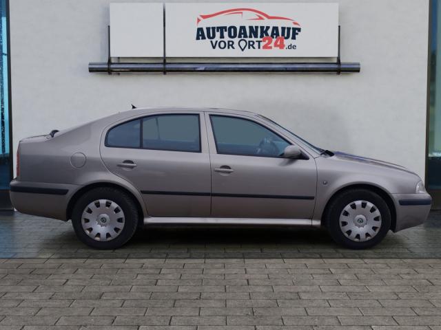 Skoda Octavia Lim.1.6 Tour*Klima* Klima Einparkhilfe 