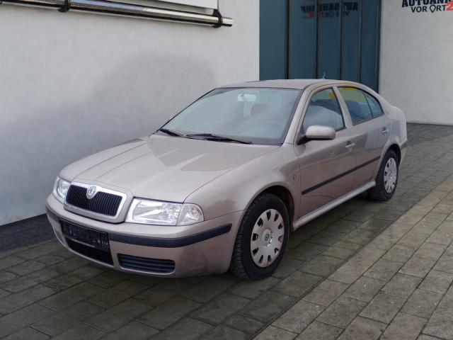 Skoda Octavia Lim.1.6 Tour*Klima* Klima Einparkhilfe 