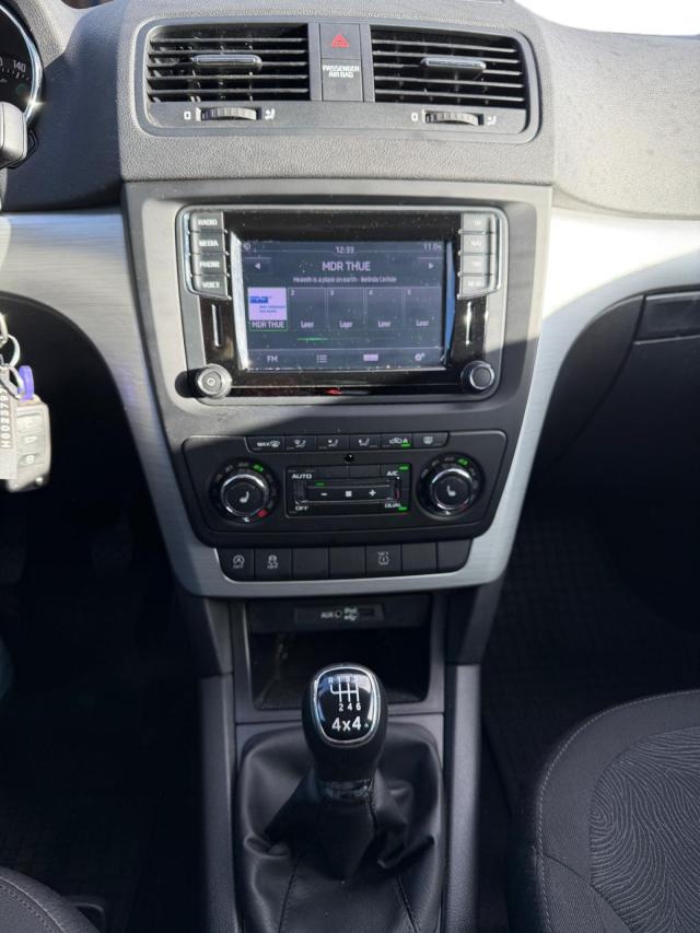 Skoda Yeti Ambition 4x4*2.0TDI*DAB*NAVI*BT*PDC* Klima 