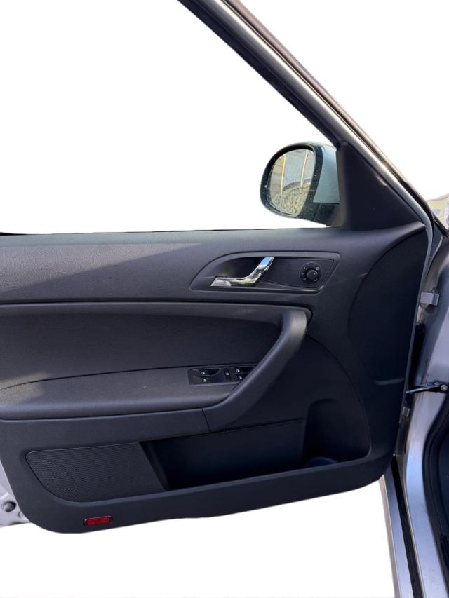 Skoda Yeti Ambition 4x4*2.0TDI*DAB*NAVI*BT*PDC* Klima 