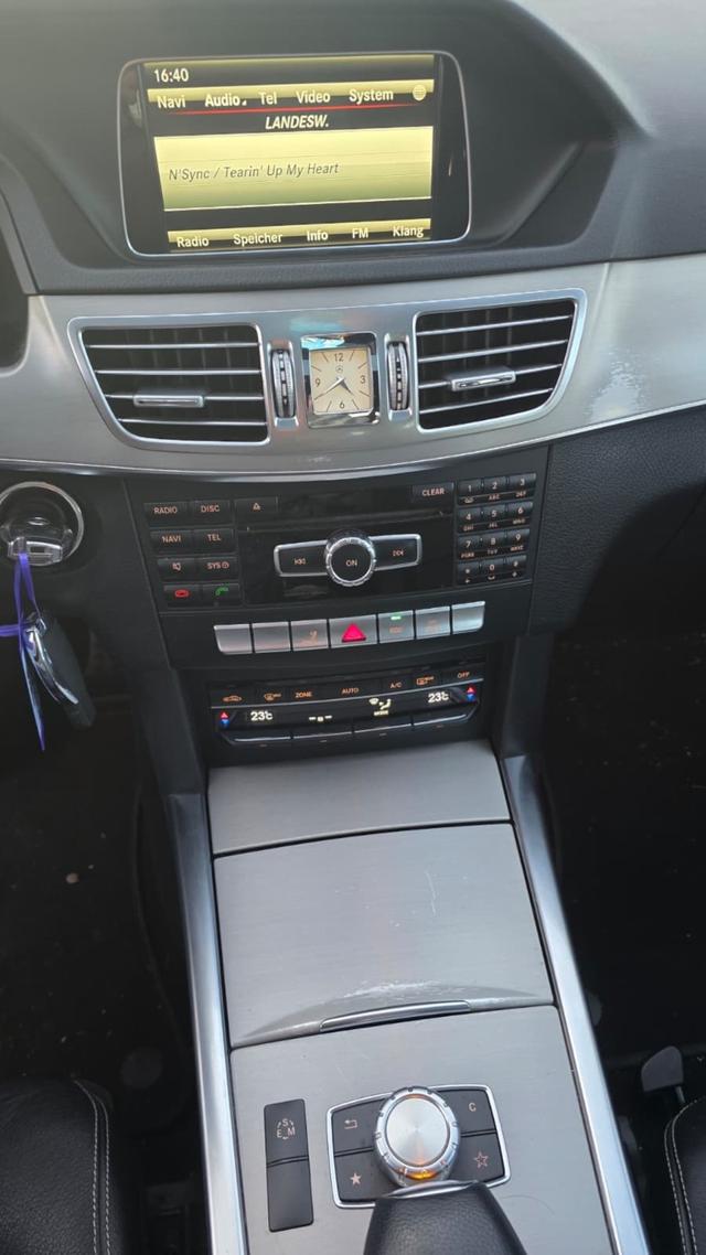 Mercedes-Benz E-Klasse E 250 BlueTec T-Modell* Klima Navi Leder 