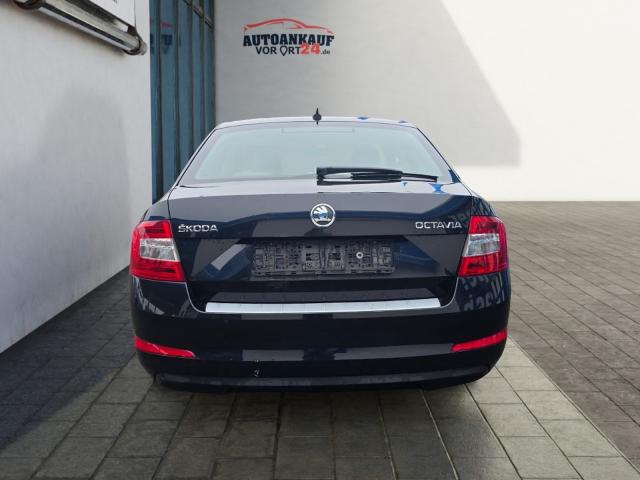 Skoda Octavia Lim. Elegance*NAVI*DAB*8-fach* Klima 