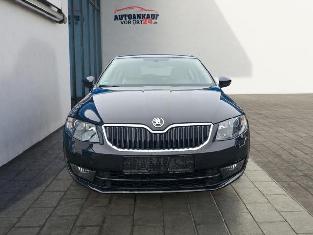 Skoda Octavia Lim. Elegance*NAVI*DAB*8-fach* Klima 