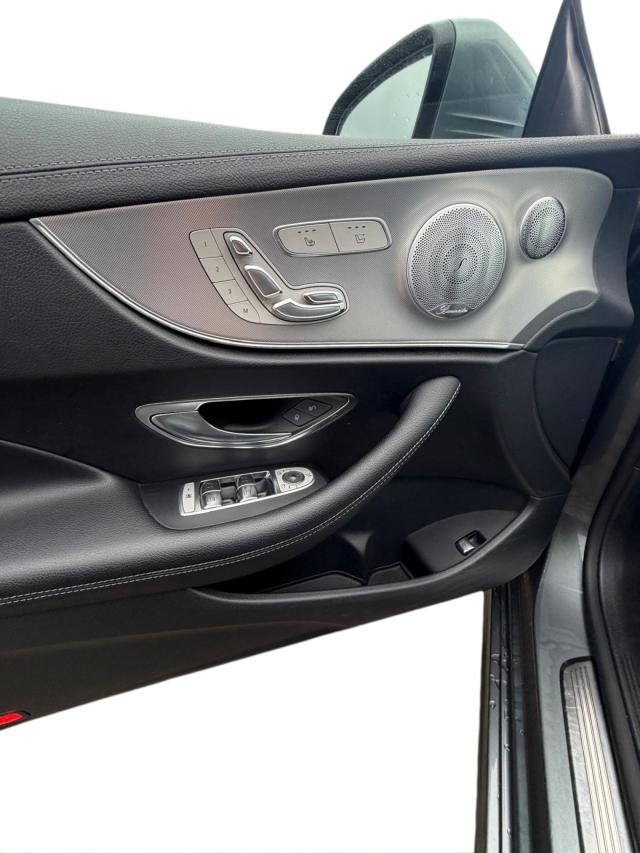 Mercedes-Benz E-Klasse E 220d Cabrio*LED*Leder*Kamera* Klima Leder 