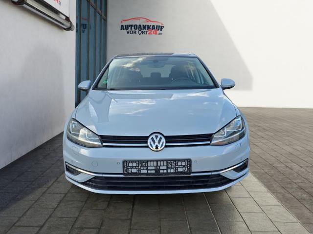 Volkswagen Golf VII Lim. Comfortline*Pano*Navi*Winter* 