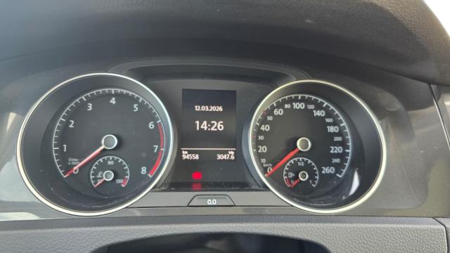 Volkswagen Golf VII Lim. Comfortline*Pano*Navi*Winter* 