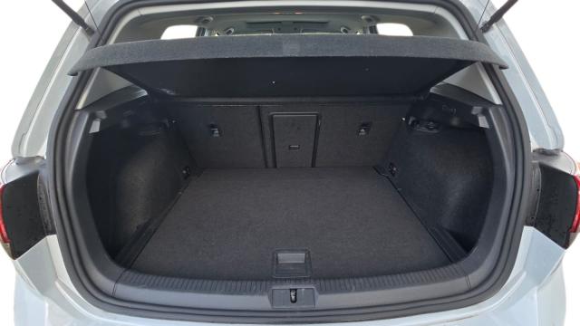 Volkswagen Golf VII Lim. Comfortline*Pano*Navi*Winter* 