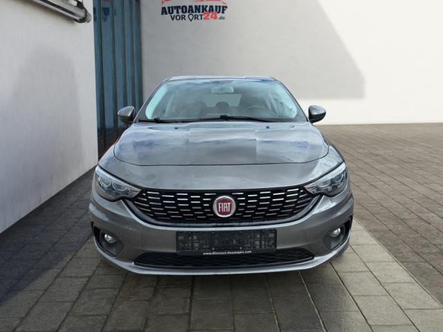 Fiat Tipo 5-T&uuml;rer Lounge 1.6 JTDM*NAVI*DAB*T&Uuml;V-Neu* Klima 