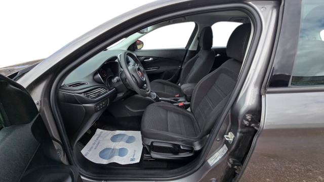 Fiat Tipo 5-T&uuml;rer Lounge 1.6 JTDM*NAVI*DAB*T&Uuml;V-Neu* Klima 