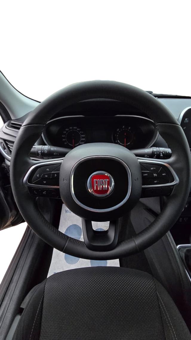 Fiat Tipo 5-T&uuml;rer Lounge 1.6 JTDM*NAVI*DAB*T&Uuml;V-Neu* Klima 