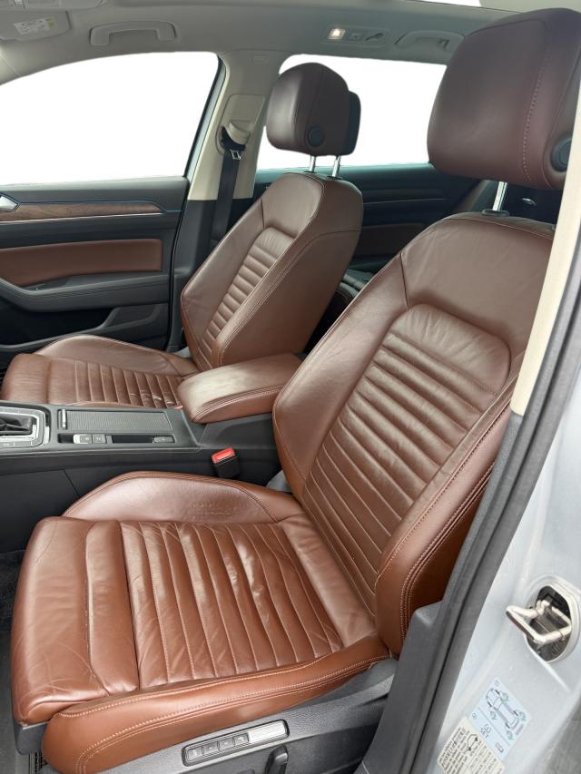 Volkswagen Passat Variant Highline*R-Line*LED*PANO*Dynaudio 