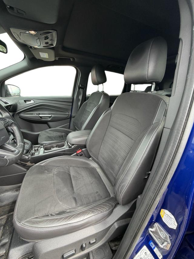 Ford Kuga ST-Line 4x4 AWD*Pano*NAVI*Apple*2J Garantie 