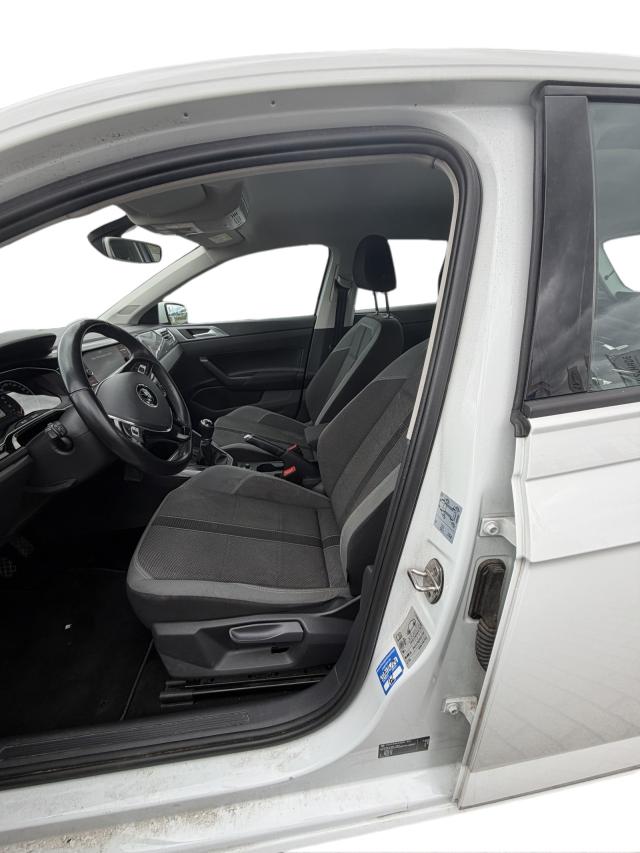 Volkswagen Polo VI Highline*8-fach*DAB*Sitzheizung*Garantie 
