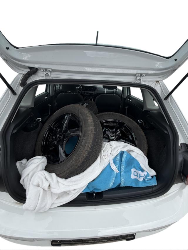 Volkswagen Polo VI Highline*8-fach*DAB*Sitzheizung*Garantie 