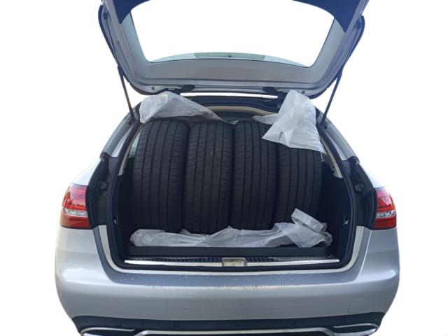 Mercedes-Benz C-Klasse C 180 CGI T-Modell*Exclusive*Pano*AHK* Klima 