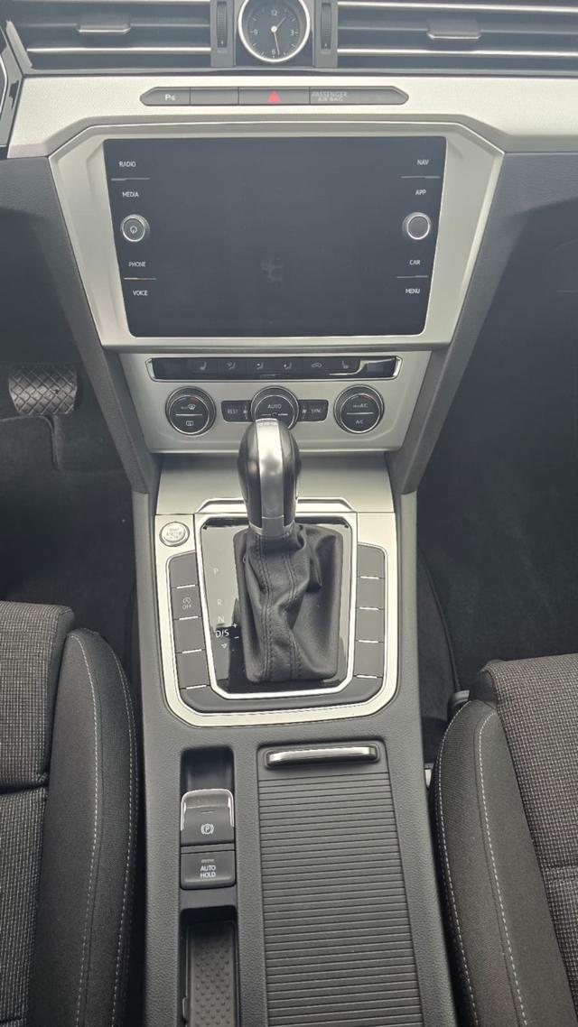 Volkswagen Passat Lim. 1.4TSI Comfortline BMT* Klima Navi 