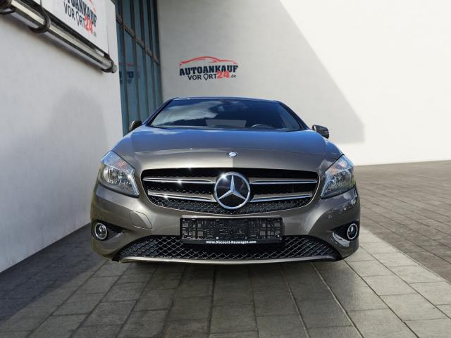 Mercedes-Benz A-Klasse A 180 BlueEfficiency*Navi*8-fach* Klima 