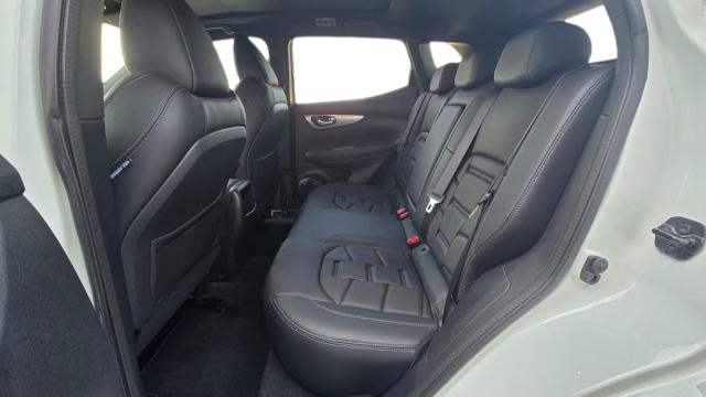 Nissan Qashqai Tekna+*PANO*LEDER*1.HAND* Klima Navi 