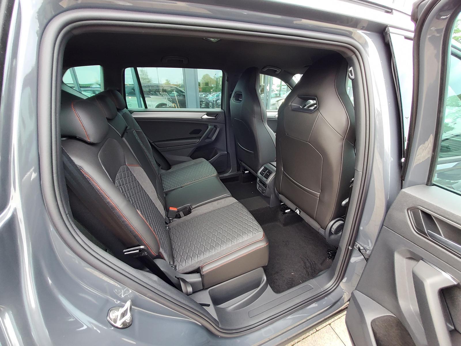 Seat Tarraco FR 4Drive 2.0 TSI DSG 7-Si. / AHK schw. Neuwagen mit