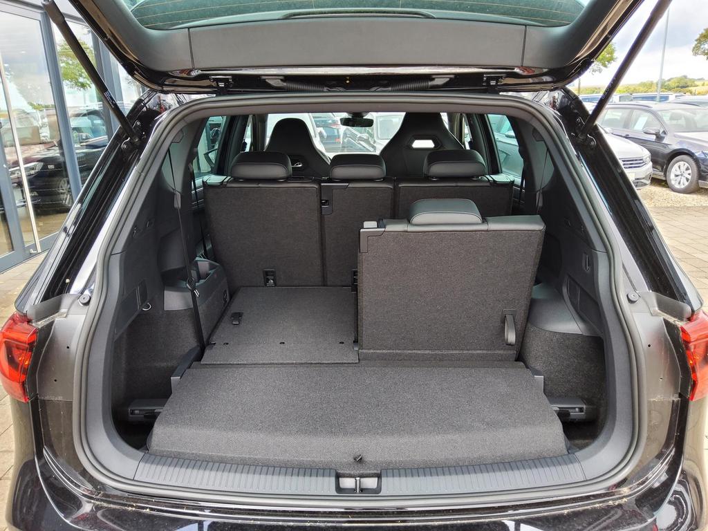 Seat Tarraco FR 4Drive 2.0 TSI DSG 7-Si. / AHK schw. Neuwagen mit Rabatt