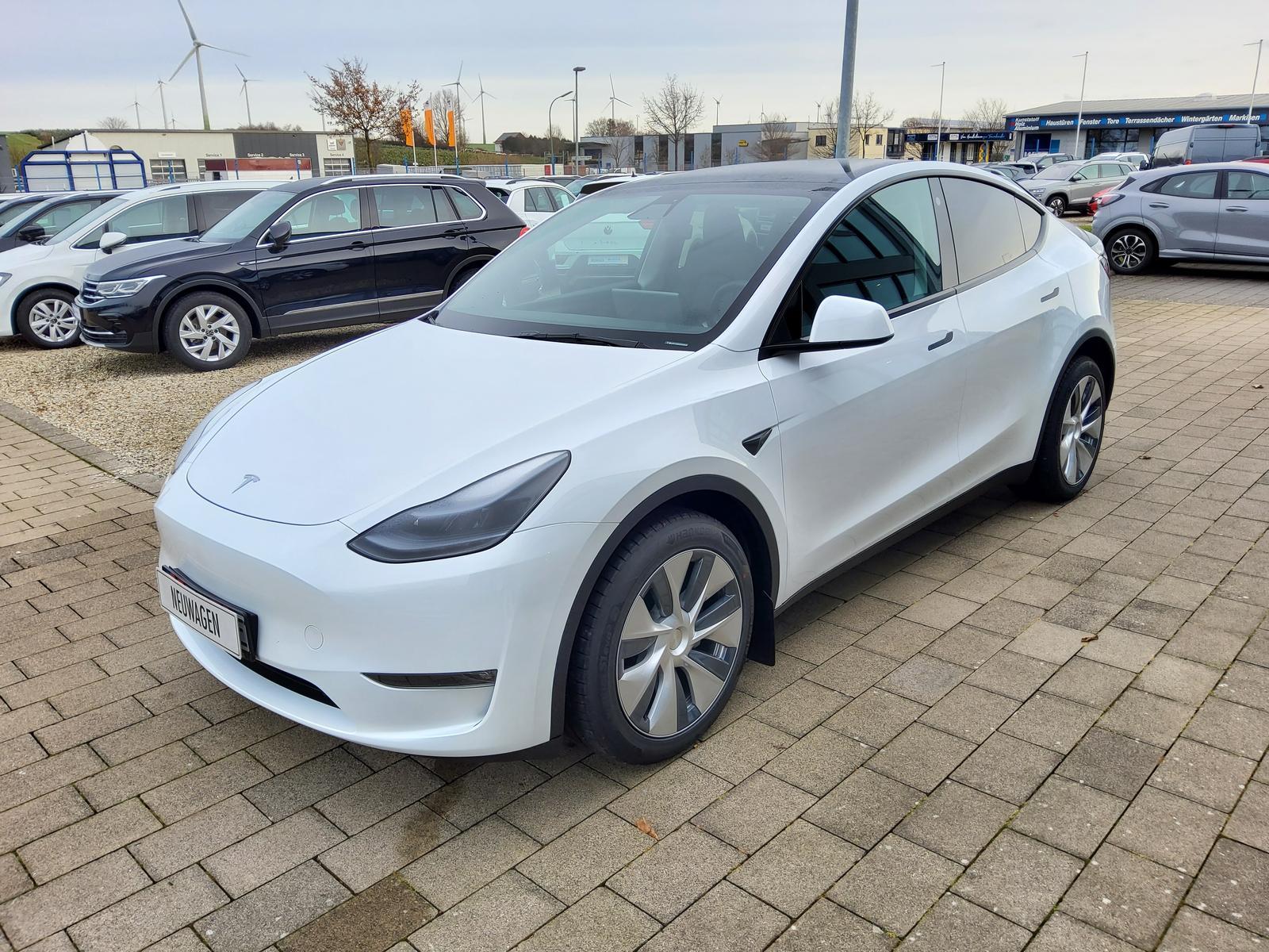 Tesla Model Y long range in Bayern - Schönbrunn, SUV gebraucht kaufen
