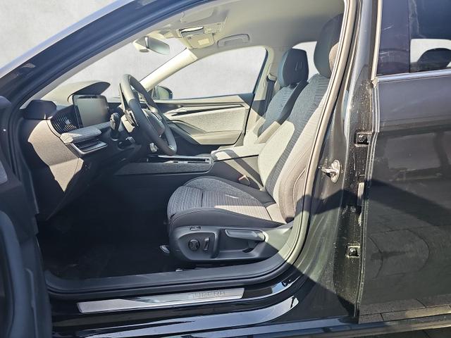 Skoda Superb Combi 2.0 TDI 110kW Selection DSG Massage Navi 