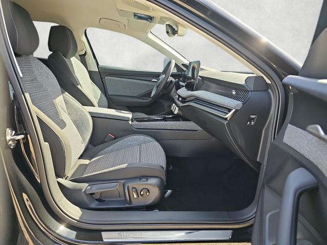 Skoda Superb Combi 2.0 TDI 110kW Selection DSG Massage Navi 