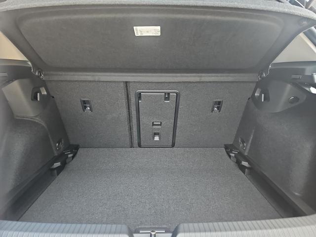 Volkswagen Golf 2.0 TDI 110 kW Life DSG / ACC Area View 17" 