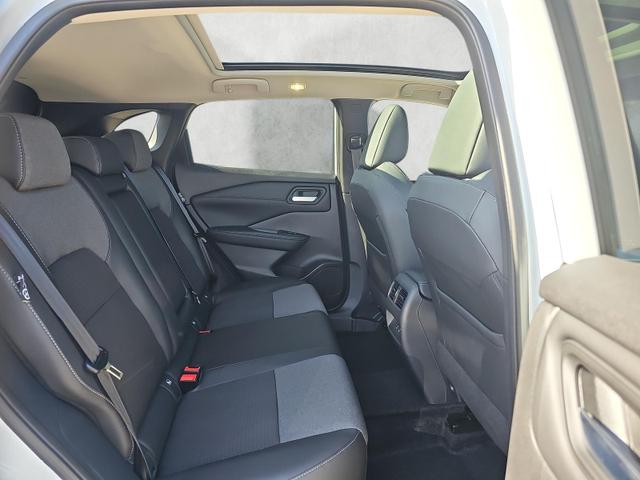 Nissan Qashqai N-Connecta 4x4 1.3 DIG-T X-Tronic / Pano 