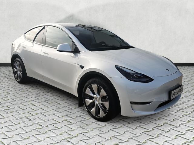 Tesla Model Y - Long Range 19 Zoll Gemini AHK