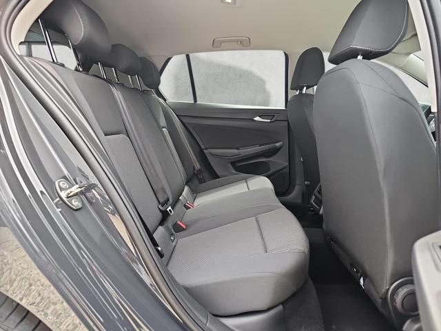 Volkswagen Golf 1.5 TSI 85 kW Limited AHK Kamera Keyless Start 