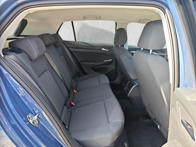 Volkswagen Golf 1.5 TSI 85 kW Limited AHK Kamera Keyless Start 