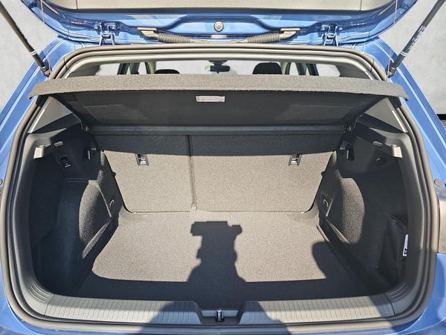 Volkswagen Golf 1.5 TSI 85 kW Limited AHK Kamera Keyless Start 