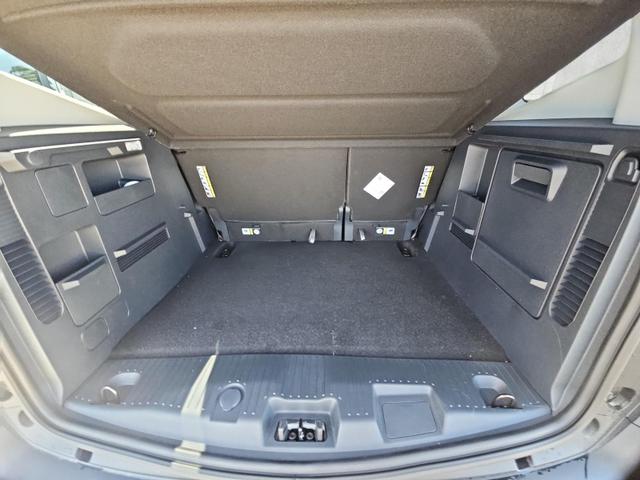 Ford Tourneo Courier Titanium 1.0 EB Autom. / ACC 