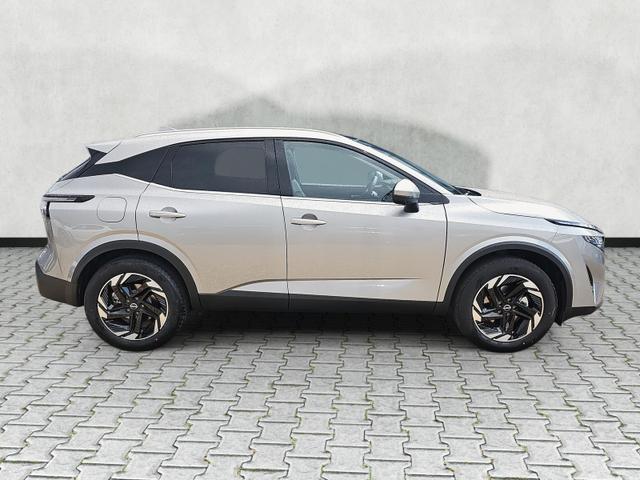 Nissan Qashqai N-Connecta 4x4 1.3 DIG-T X-Tronic / Pano 