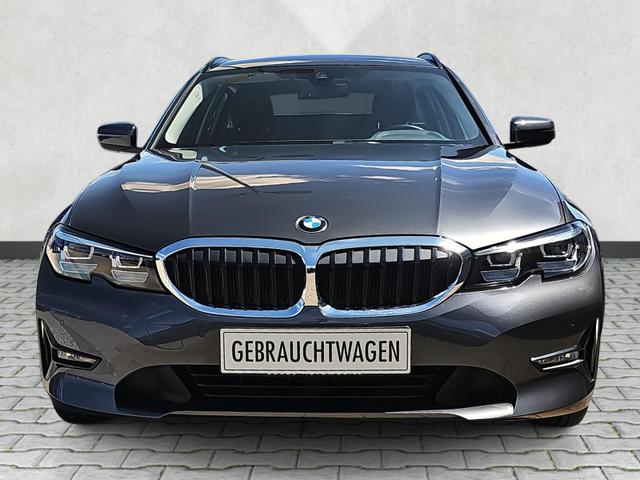 BMW 3er 320 d xDrive Advantage 320d Touring / Navi Induktiv. 
