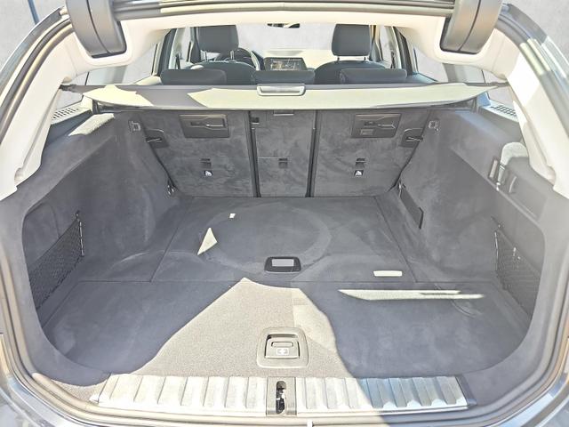BMW 3er 320 d xDrive Advantage 320d Touring / Navi Induktiv. 