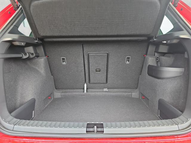 Skoda Karoq Sportline 1.5 TSI DSG / ACC Navi AHK 