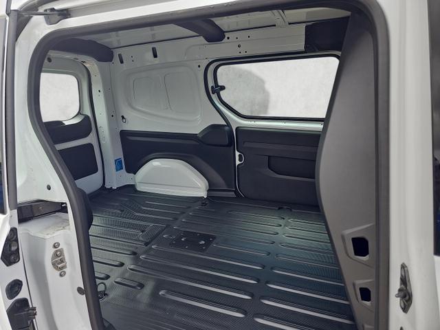 Nissan Townstar EV L2 45kWh 2.5T AHK CCS LED Leder mSHZ 