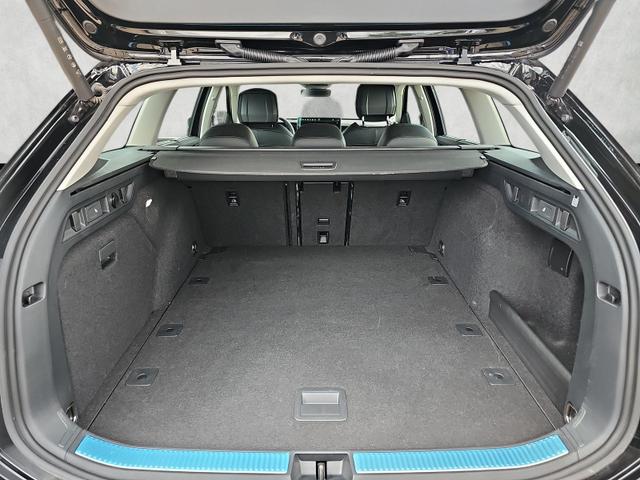 Volkswagen Passat Variant 2.0 TDI 110 kW Elegance DSG IQ.Light HUD 