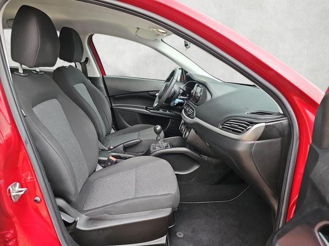Fiat Tipo Kombi POP SW 1.4 Navi Sitzheizung Tempomat 