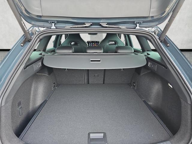 Cupra Leon Sportstourer 2.0 TSI 245 kW 4Drive VZ DSG / Sennh. 