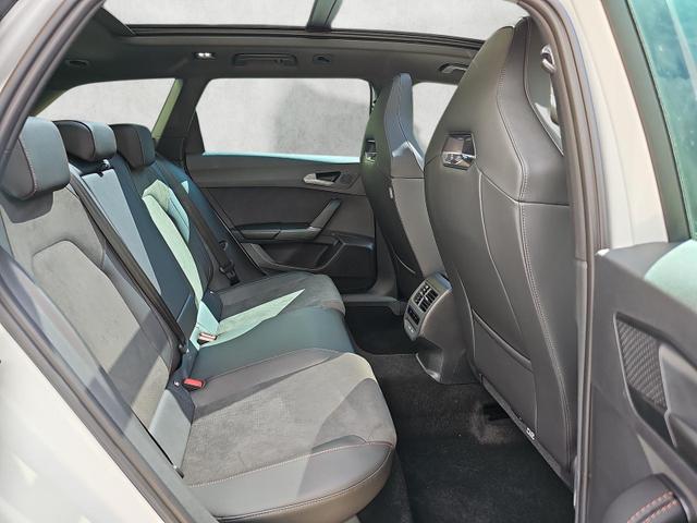 Cupra Leon Sportstourer 2.0 TSI 245 kW 4Drive VZ DSG Pano AHK 