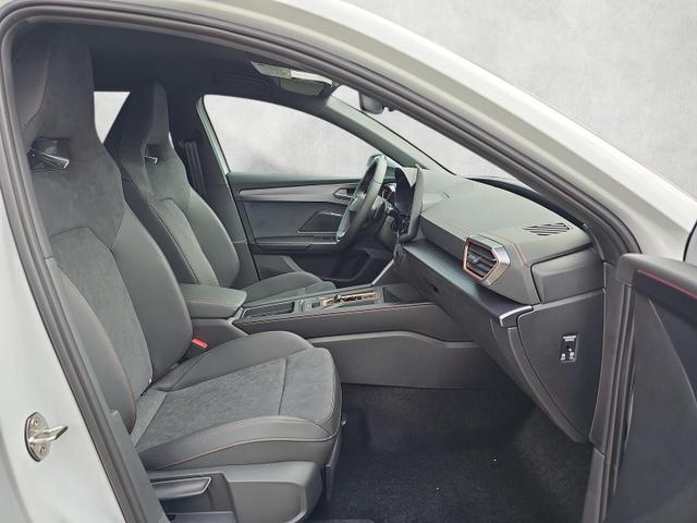 Cupra Leon Sportstourer 2.0 TSI 245 kW 4Drive VZ DSG / Sennh. 