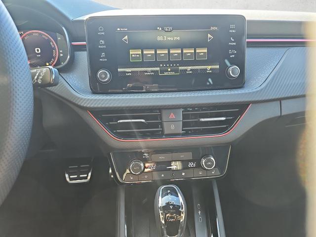 Skoda Scala Monte Carlo 1.5 TSI DSG / 18" Ursa /Matrix 