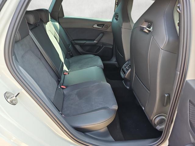 Cupra Leon Sportstourer 2.0 TSI 245 kW 4Drive VZ DSG Pano AHK 