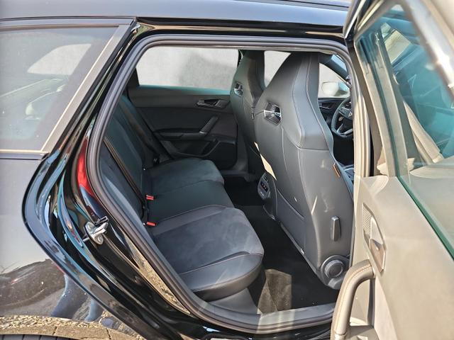 Cupra Leon Sportstourer 2.0 TSI 245 kW 4Drive VZ DSG Pano AHK 