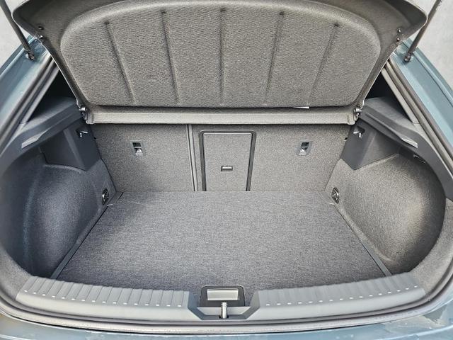Cupra Leon 2.0 TSI 221 kW VZ DSG / el. Schiebed. Sennheiser 
