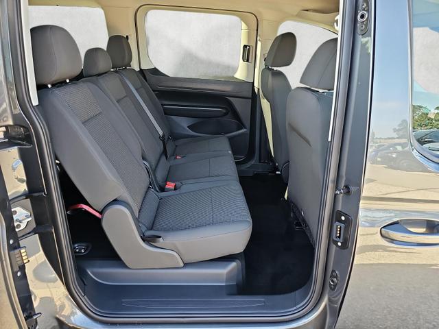 Volkswagen Caddy Maxi Basis 2.0 TDI DSG Family 7-Sitzer / ACC AHK 