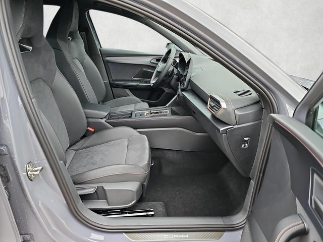 Cupra Leon Sportstourer 2.0 TSI 245 kW 4Drive VZ DSG Pano AHK 